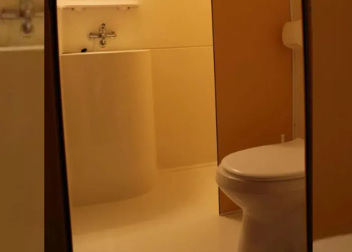 Toilé Avec Terrasse, Pour 6 Personnes à - Api-1-52-1487 Campeggio *