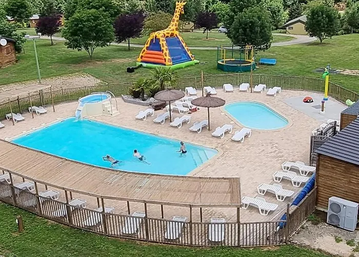 Toilé Avec Terrasse, Pour 6 Personnes à - Api-1-52-1487 Campeggio *