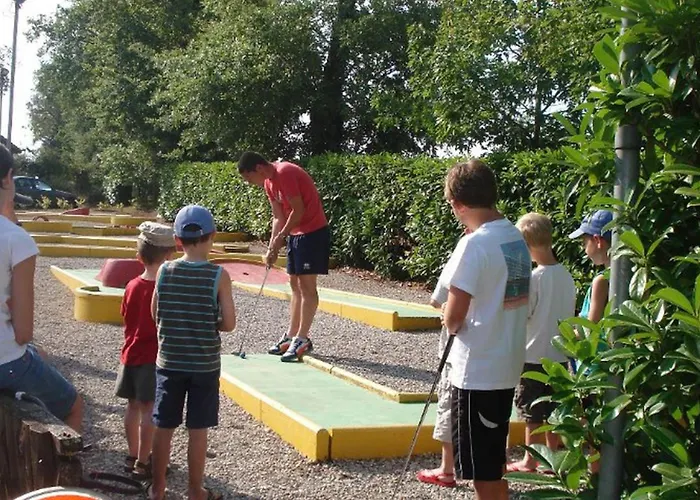 Toilé Avec Terrasse, Pour 6 Personnes à - Api-1-52-1487 Campeggio *