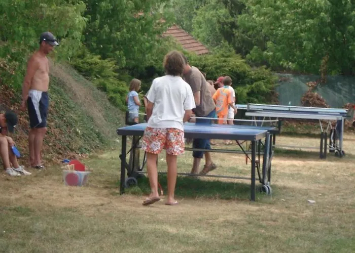 Toilé Avec Terrasse, Pour 6 Personnes à - Api-1-52-1487