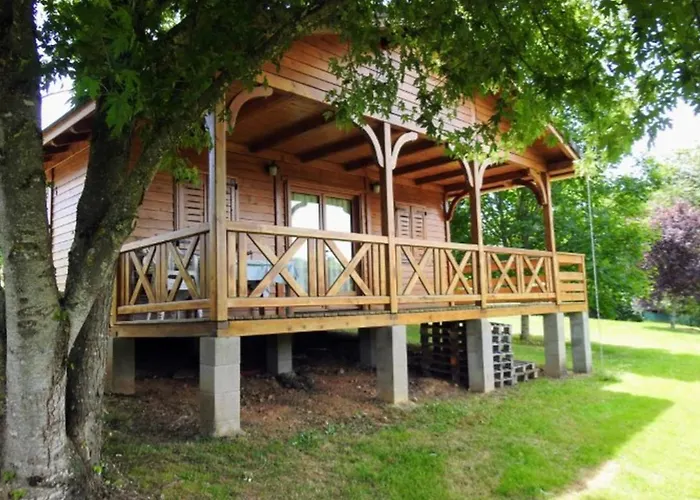 Toilé Avec Terrasse, Pour 6 Personnes à - Api-1-52-1487 Campeggio Naucelle