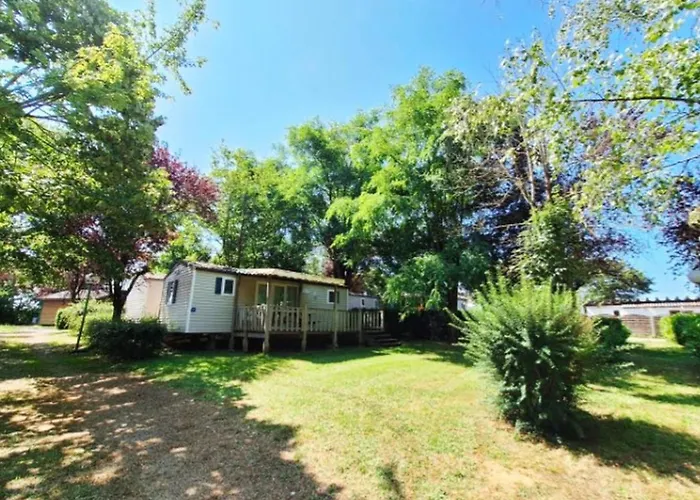 Toilé Avec Terrasse, Pour 6 Personnes à - Api-1-52-1487 Naucelle